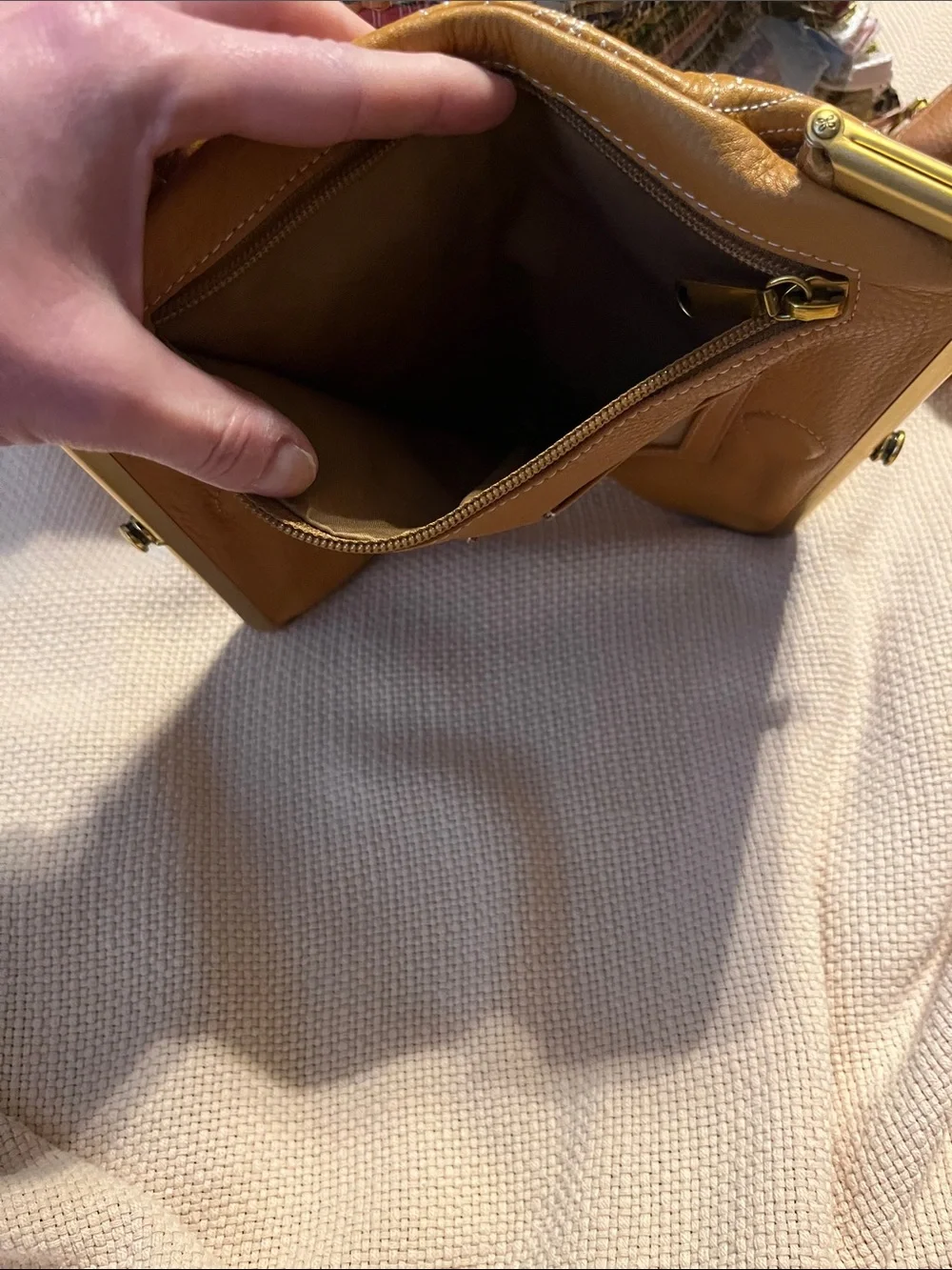 HOBO Leather Frame Clutch Wallet - Tan